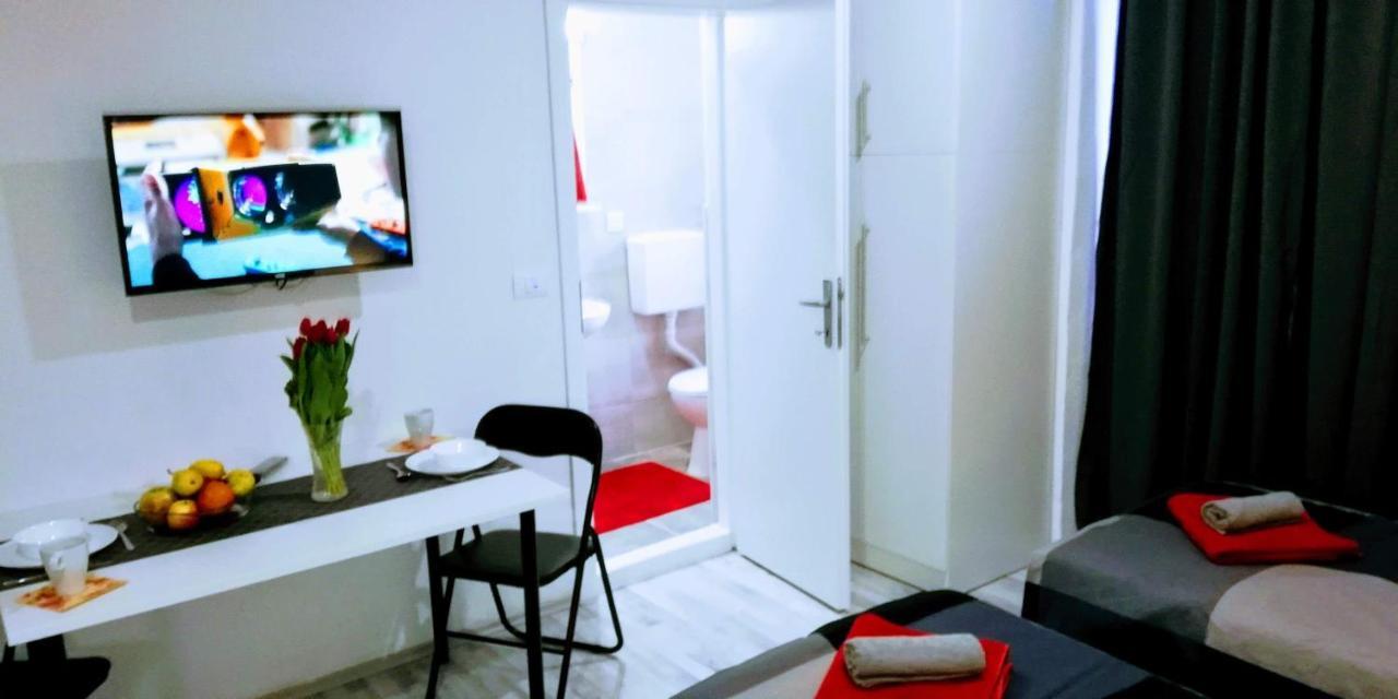 Pula Center Arena Belvedere Apartments And Rooms Екстер'єр фото