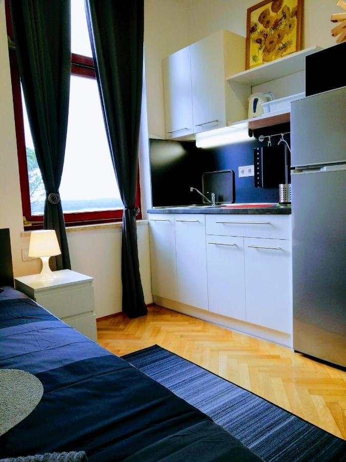 Pula Center Arena Belvedere Apartments And Rooms Екстер'єр фото